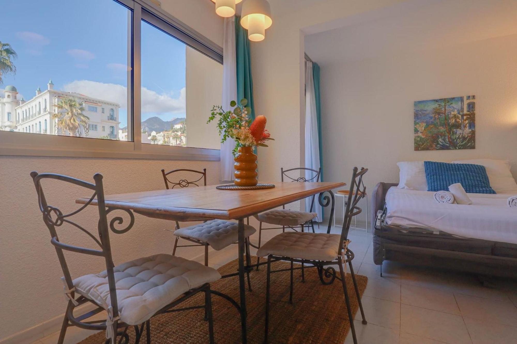 "Charmant Studio" Plein Centre, Calme, Terrasse Menton Bagian luar foto