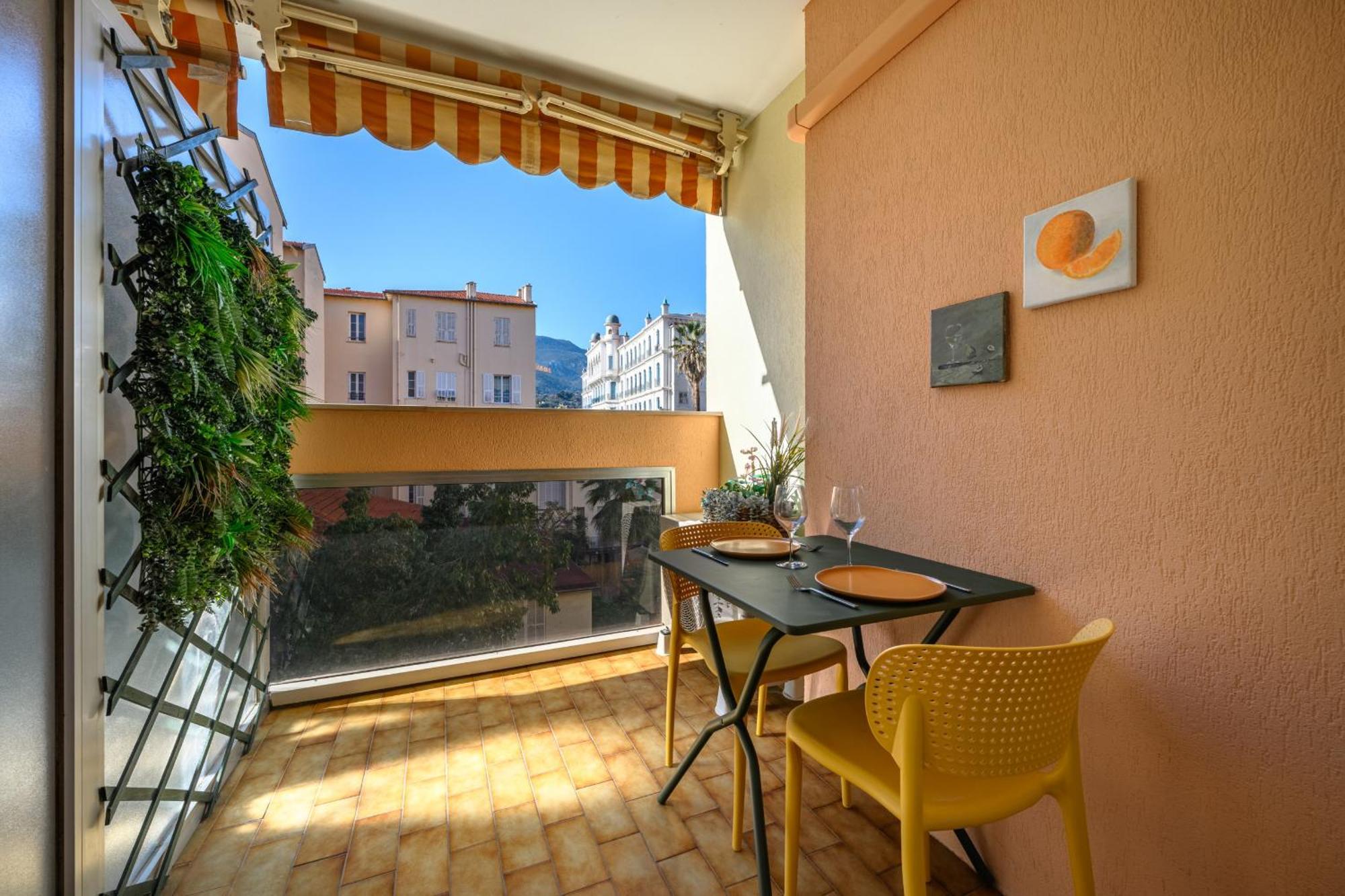 "Charmant Studio" Plein Centre, Calme, Terrasse Menton Bagian luar foto